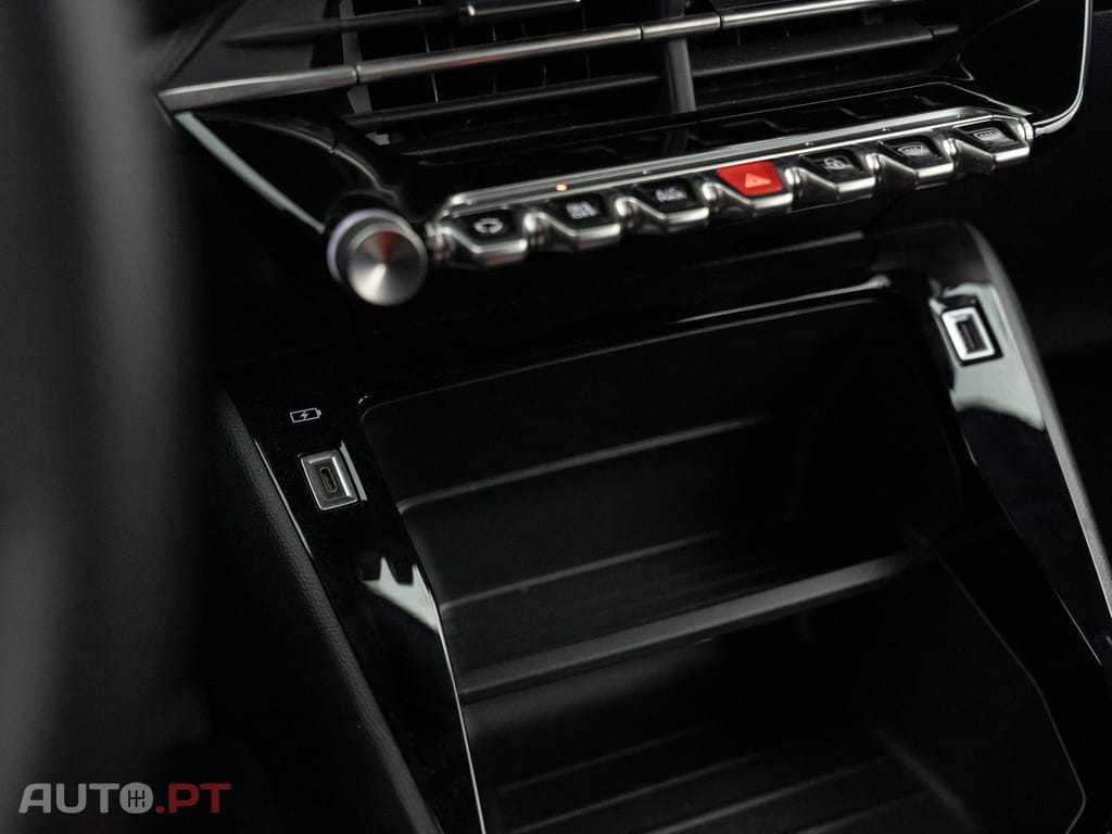 Peugeot E-208 50 kWh Active Pack