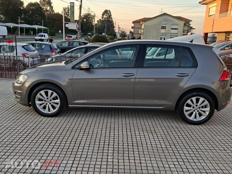 Volkswagen Golf 1.6 TDi GPS Edition DSG — fotografia 4