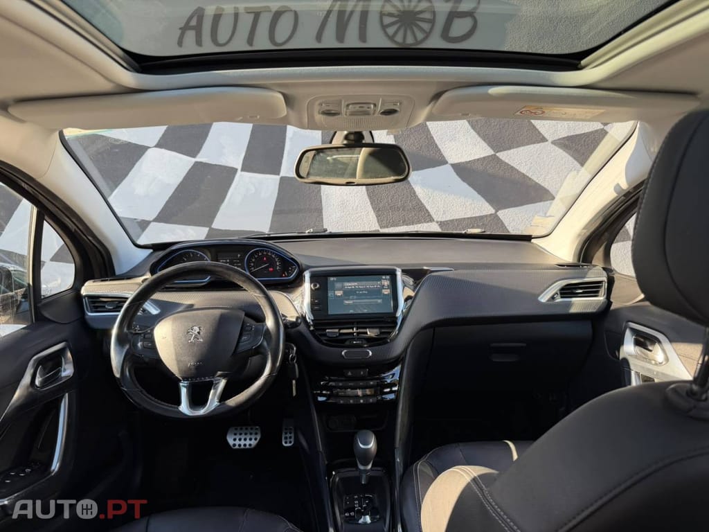 Peugeot 2008 1.2 PureTech Crossway EAT6