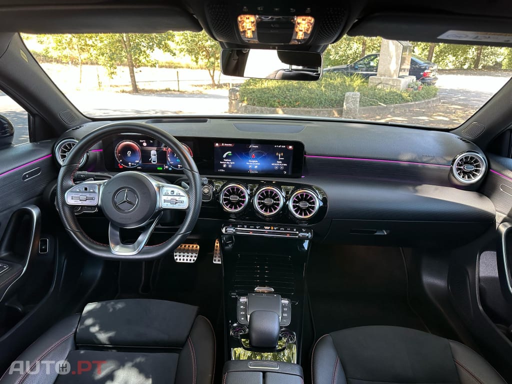 Mercedes-Benz A 250 e AMG Line