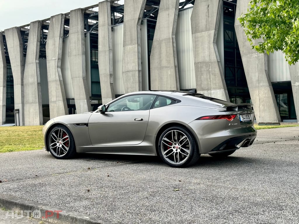 Jaguar F-Type 2.0 i4 R-Dynamic