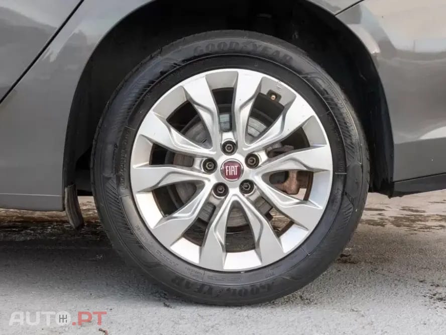 Fiat Tipo 1.3 M-Jet Lounge Tech