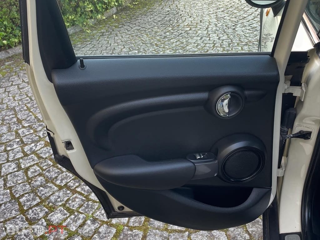 MINI Cooper One D