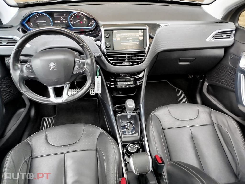 Peugeot 2008 1.2 PureTech Allure EAT6