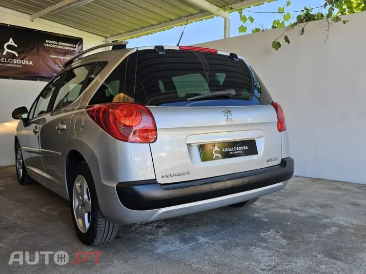 Peugeot 207 SW 1.4 VTi Sportium