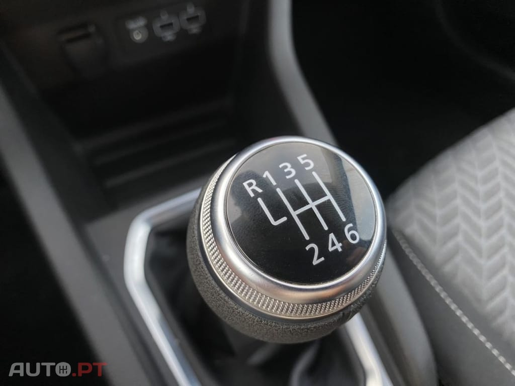 Renault Clio TCe 90 EQUILIBRE