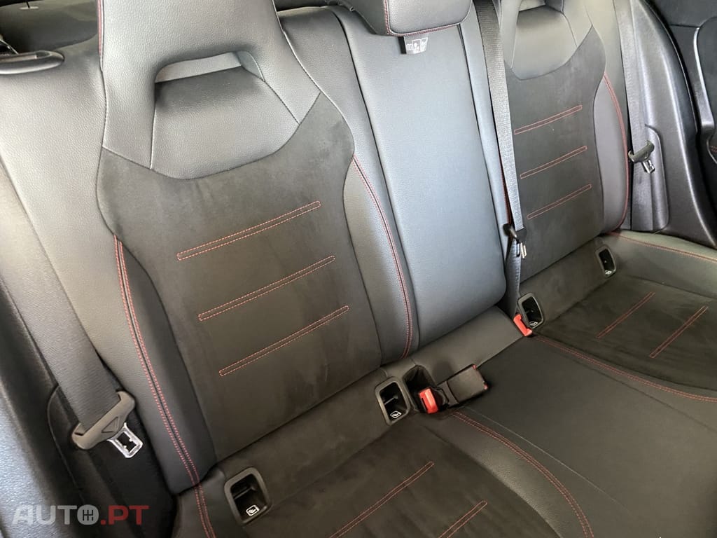 Mercedes-Benz A 180 d AMG Line