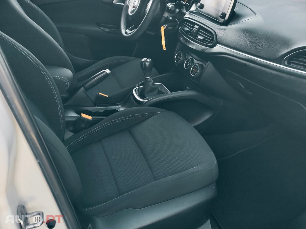 Fiat Tipo 1.3 M-Jet Lounge