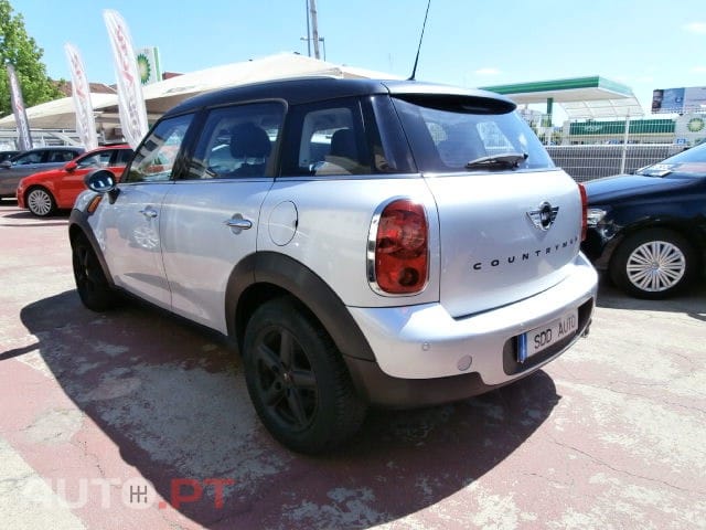MINI Countryman One D