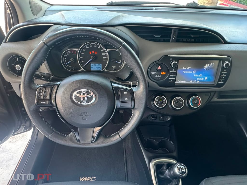 Toyota Yaris 1.0 VVT-I CONFORT