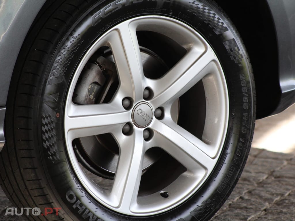 Audi Q5 3.0 TDi quattro S-line S-tronic