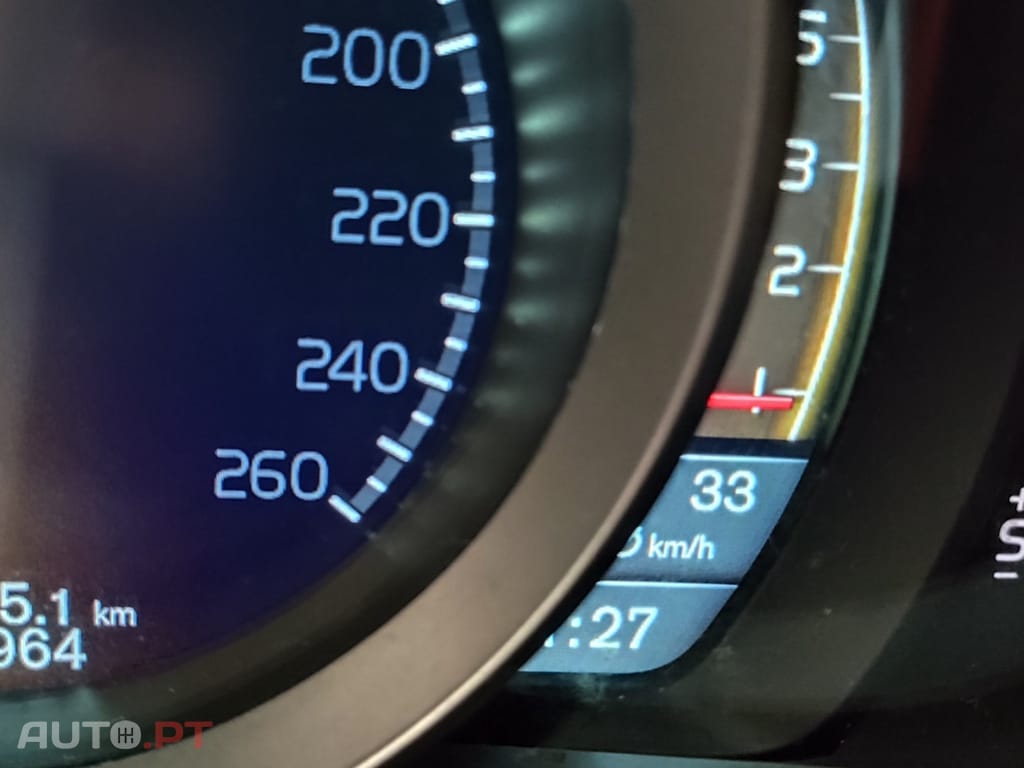 Volvo V40 Cross Country 1.6 D2 Momentum Powershift