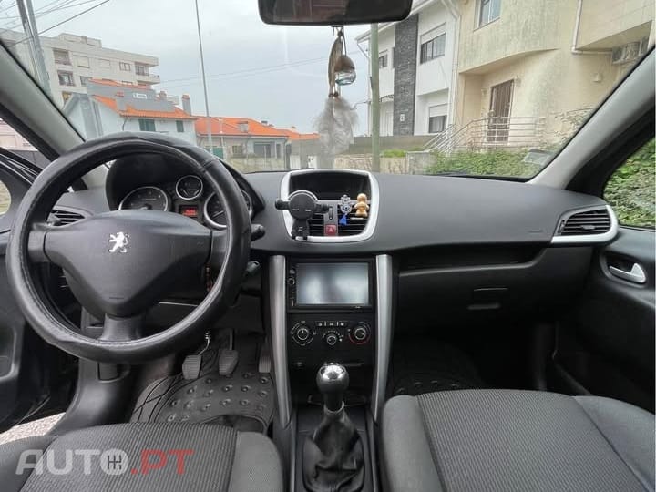 Peugeot 207 1.6 HDi 98g