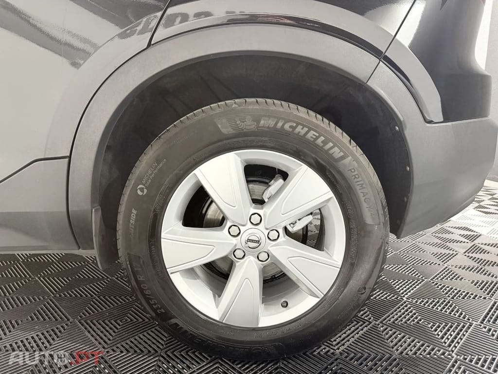 Volvo XC40 1.5 T2 Momentum Plus