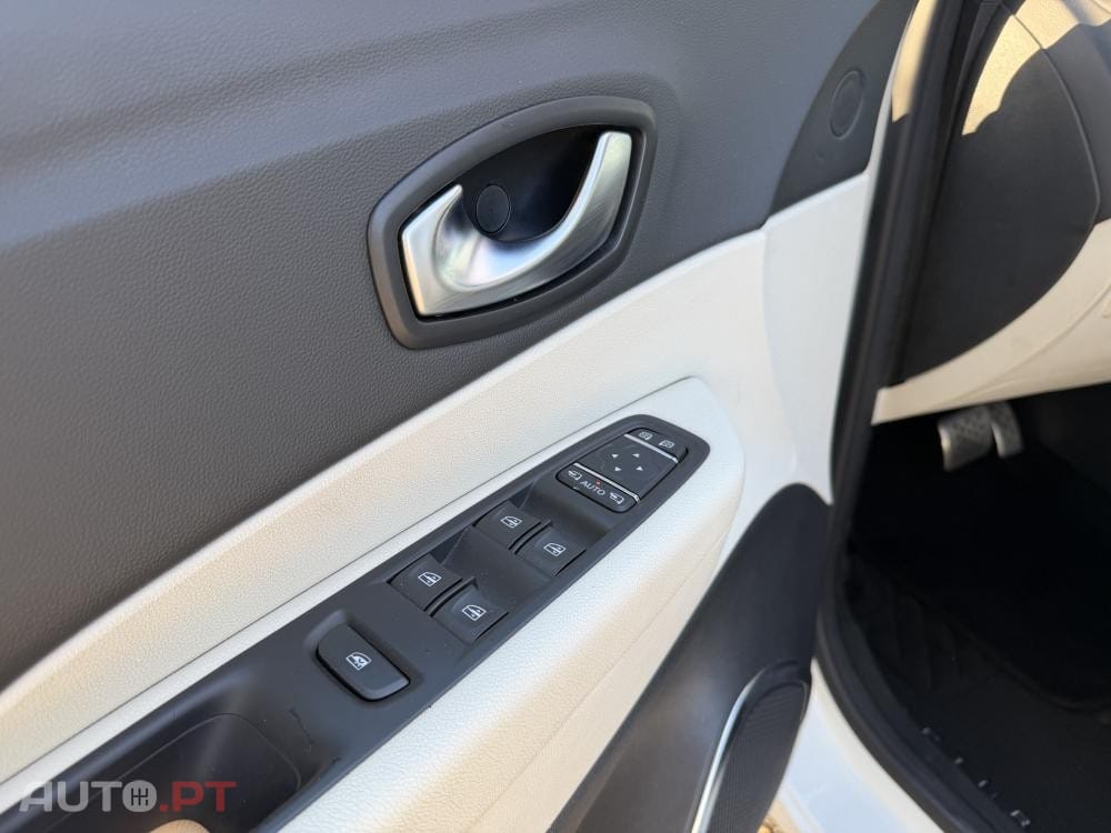 Renault Captur ENERGY TCe 120 EDC Luxe