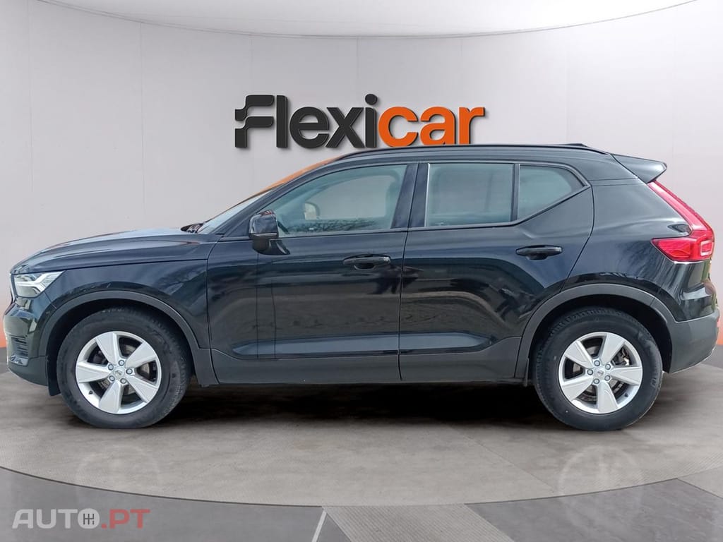 Volvo XC40 1.5 T2 Momentum Core