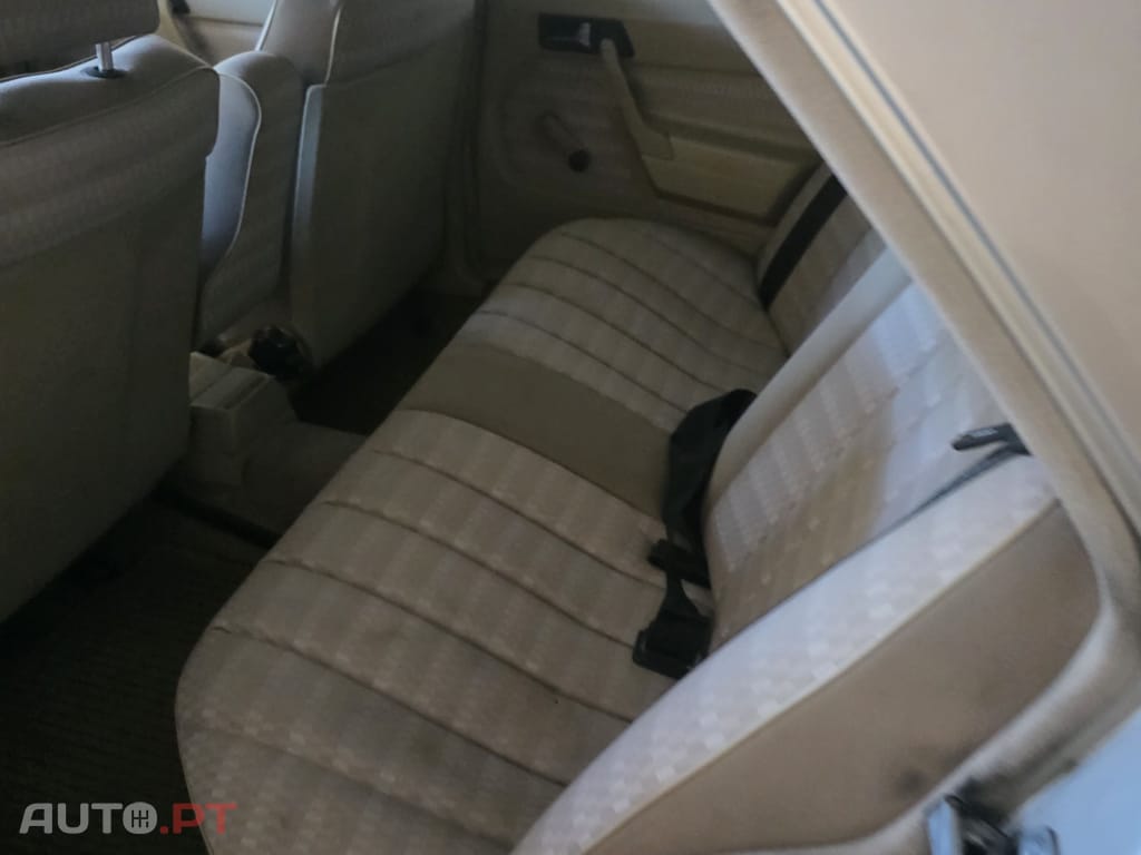 Mercedes-Benz 190 2.5 Turbo