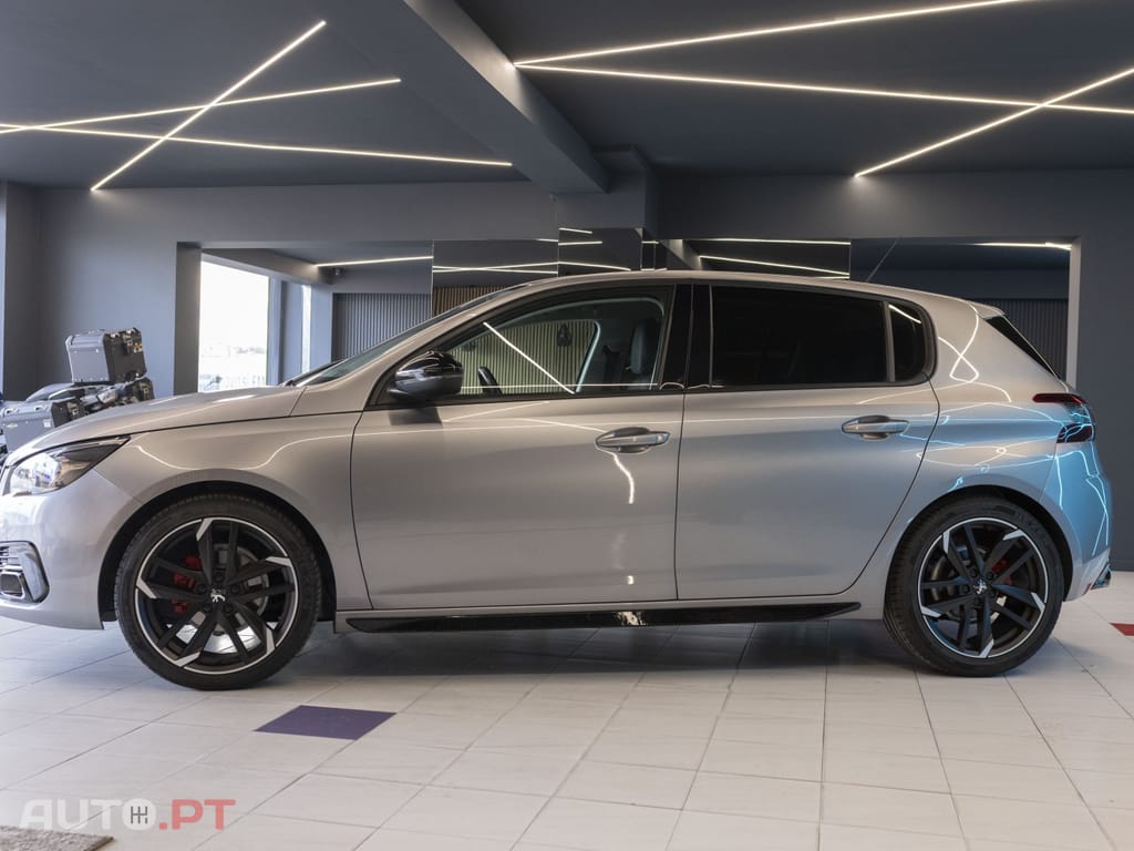 Peugeot 308 1.2 PureTech Business Line