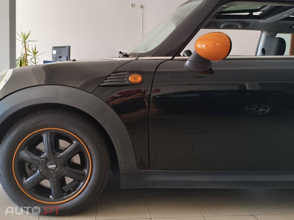 MINI Cooper One D