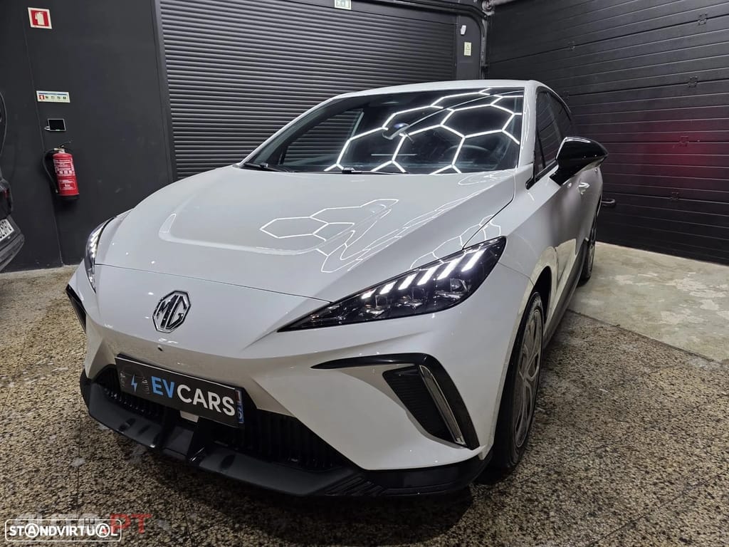 MG MG4 64 kWh Luxury