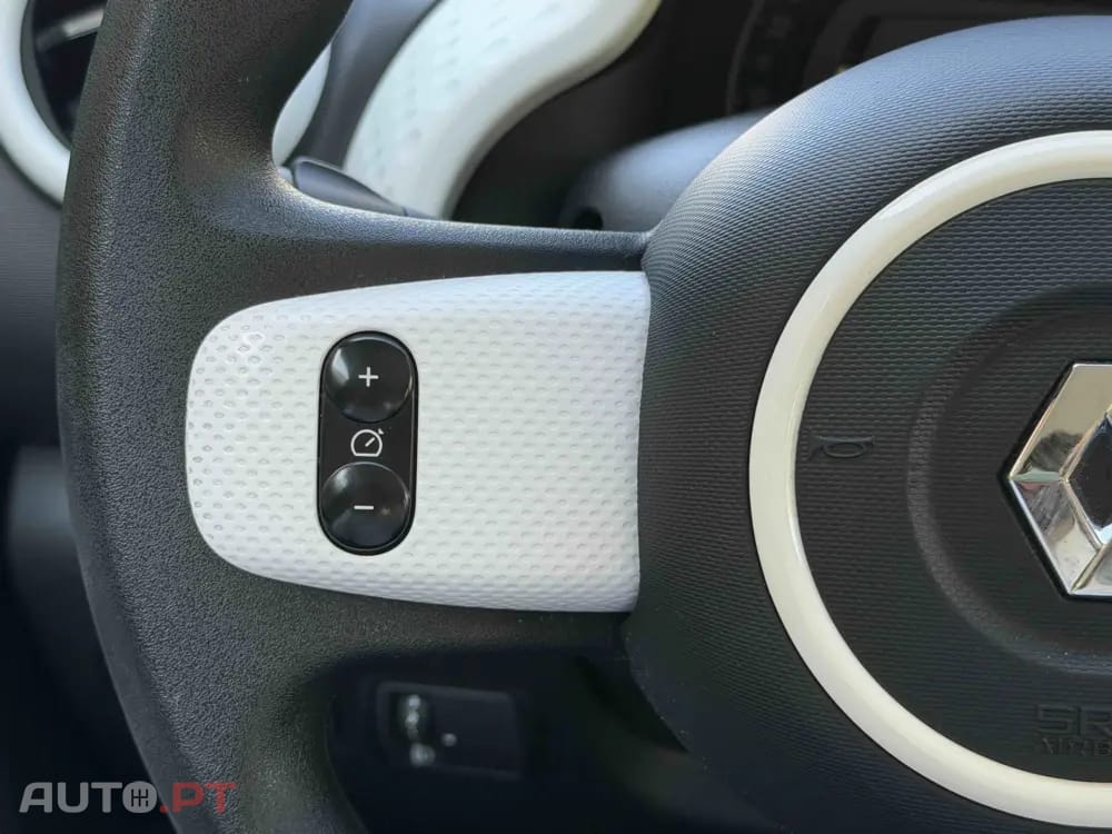 Renault Twingo 1.0 SCe Night&Day