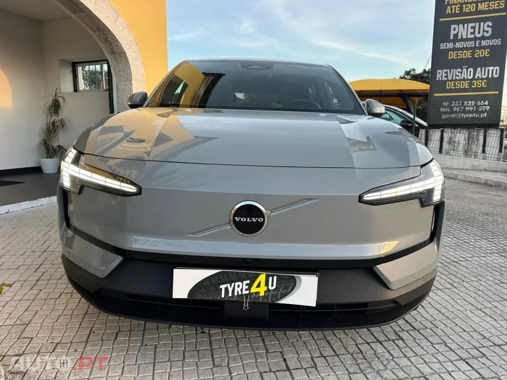 Volvo EX30 69 kWh Single Motor Extended Range Core