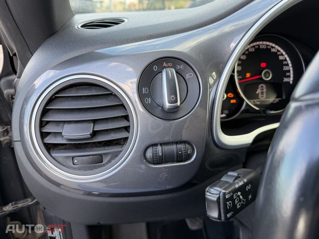 Volkswagen New Beetle 1.4