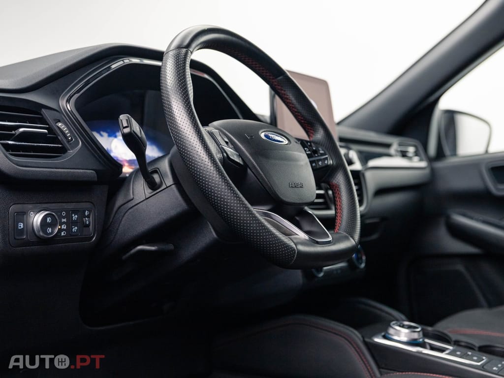 Ford Kuga 2.5 PHEV ST-Line