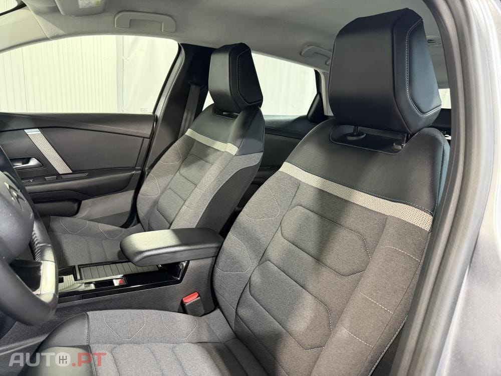 Citroen C4 PureTech 130 Stop&Start EAT8 PLUS