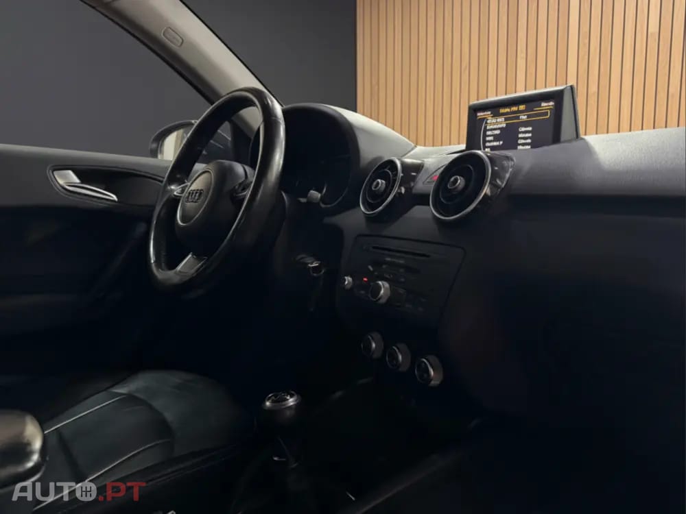 Audi A1 1.6 TDI S-line