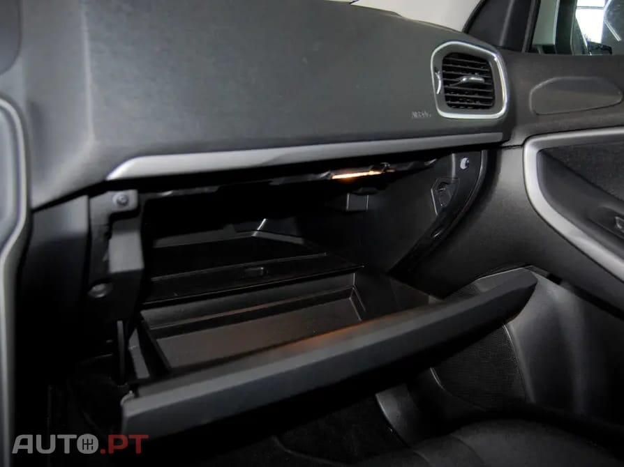 Volvo V40 2.0 D2 Kinetic