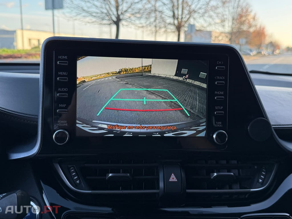 Toyota C-HR 1.8 Hybrid Square Collection