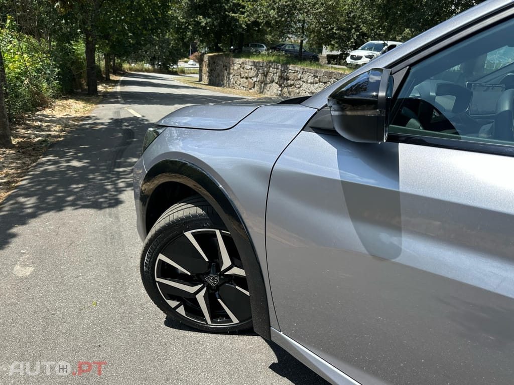 Peugeot E-208 50 kWh GT Pack