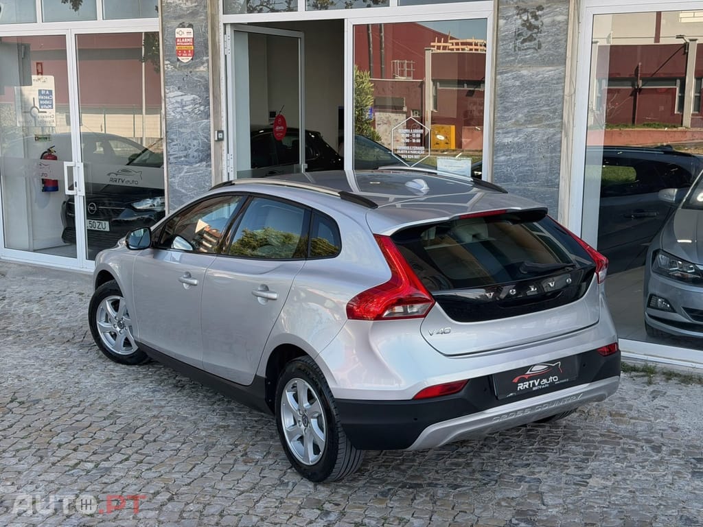 Volvo V40 Cross Country 1.6 D2 Momentum