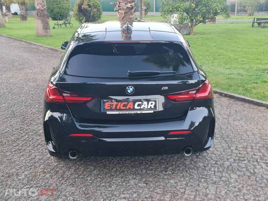 BMW 118 d Pack Desportivo M