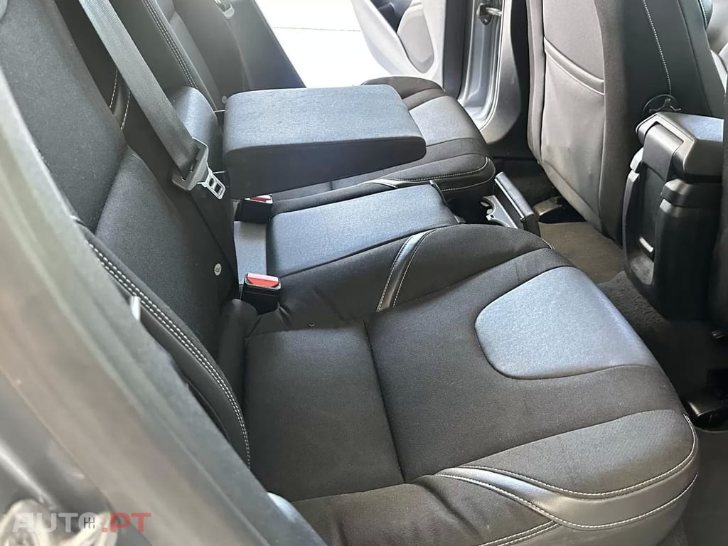 Volvo V40 1.6 D2 Momentum Eco