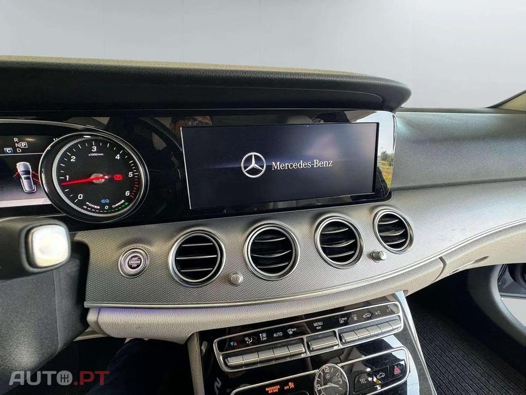 Mercedes-Benz E 300 De Avantgarde 
