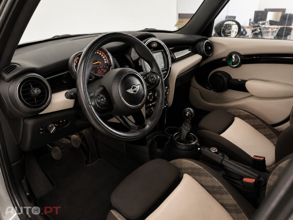 MINI Cooper Cooper D