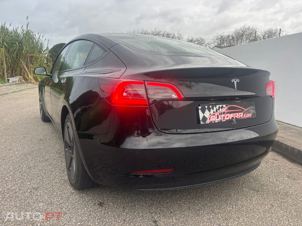 Tesla Model 3 Standard Range Plus RWD