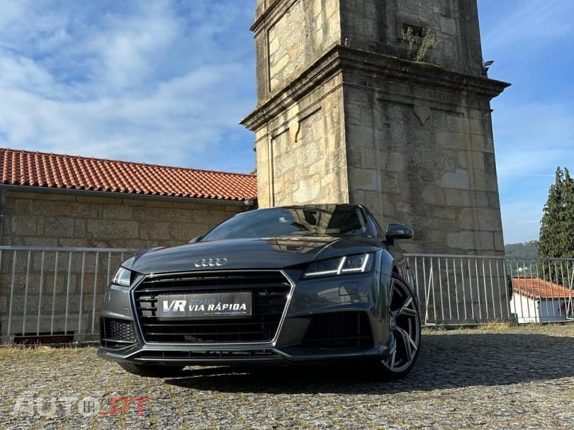 Audi TT 2.0 TFSI S-line S tronic