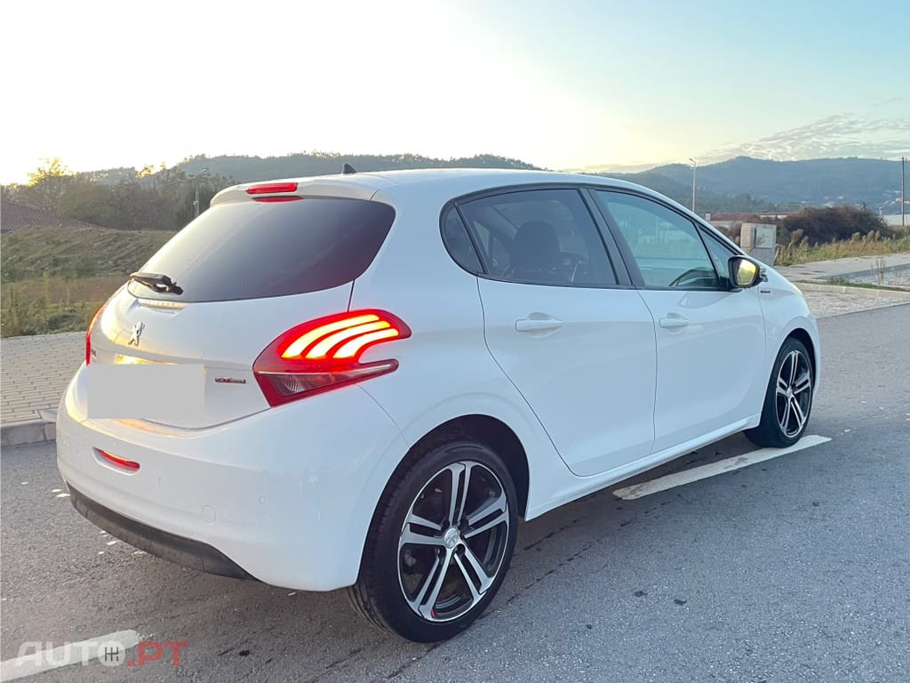Peugeot 208 1.6 BlueHDi GT Line