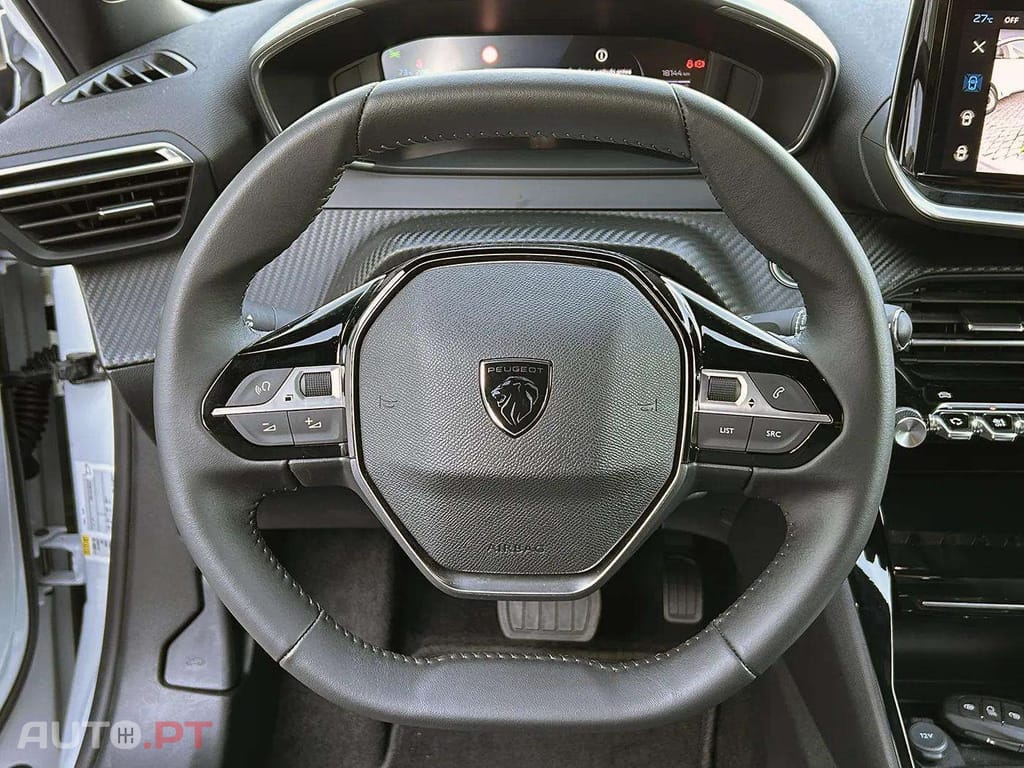 Peugeot E-2008 50 kWh Allure Pack