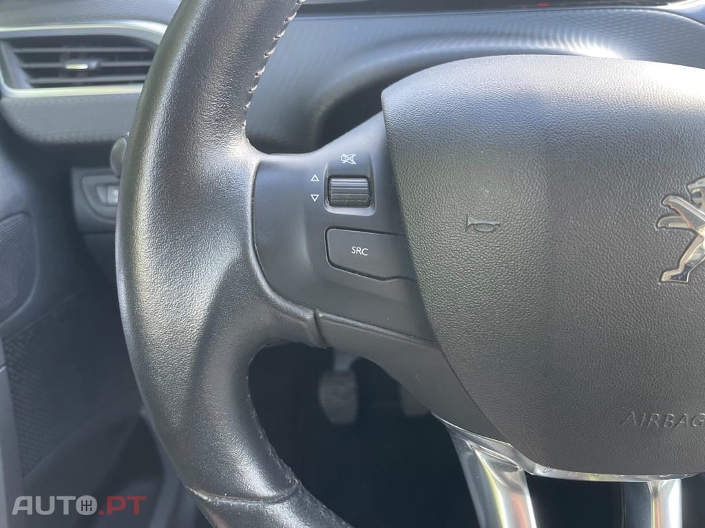 Peugeot 2008 PureTech 82 Active