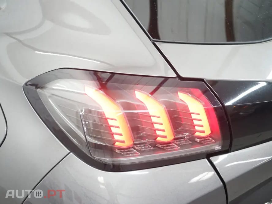 Peugeot 208 1.2 PureTech Allure