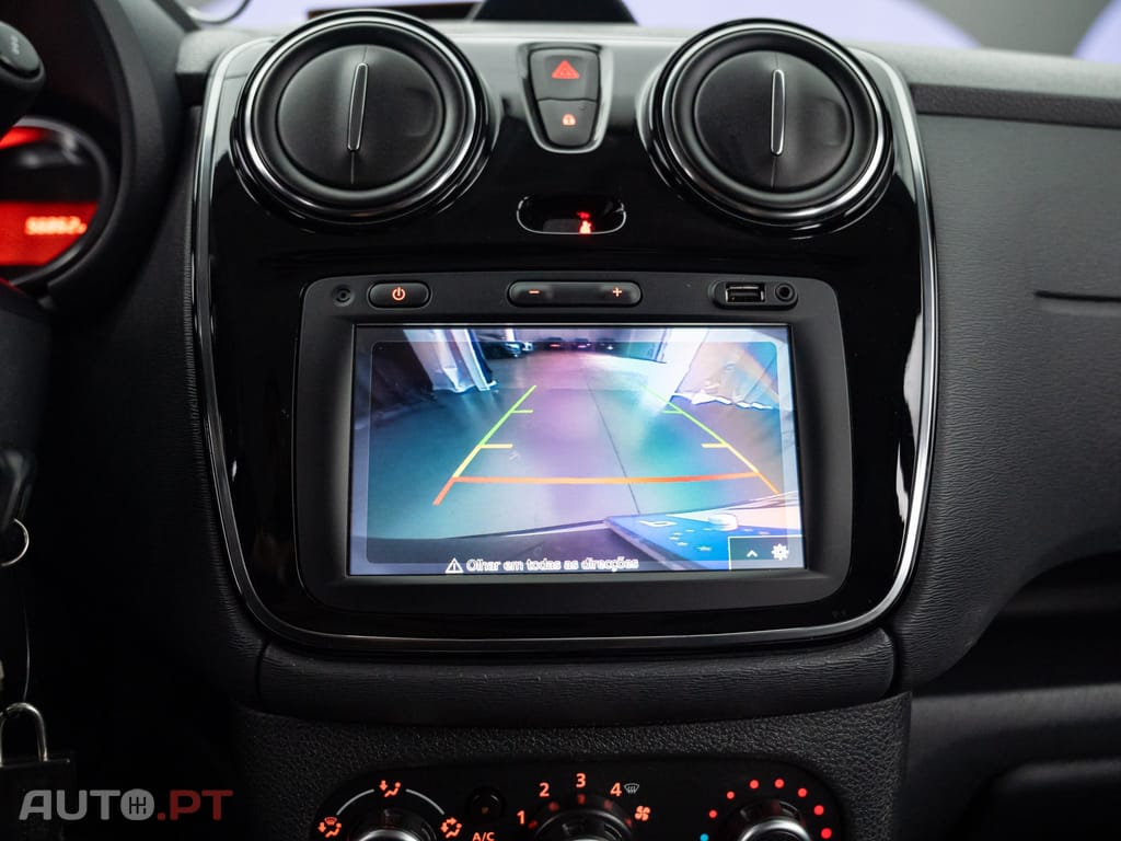 Dacia Lodgy 1.5 Blue dCi Stepway 7L