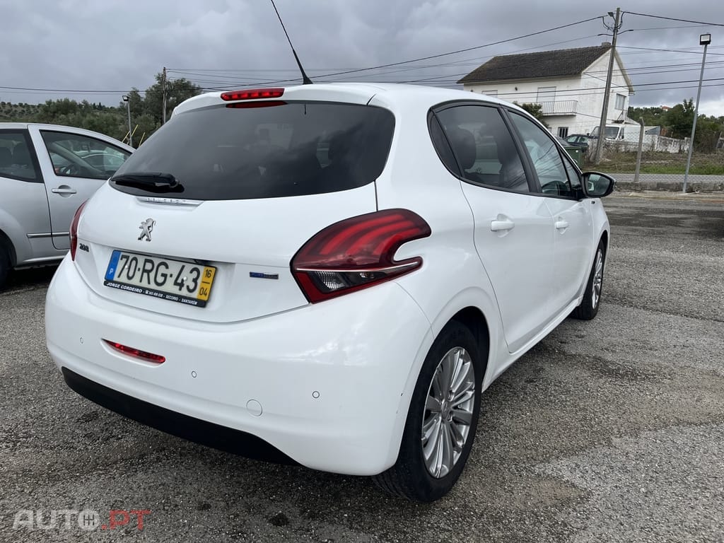Peugeot 208 1.2 PureTech Active