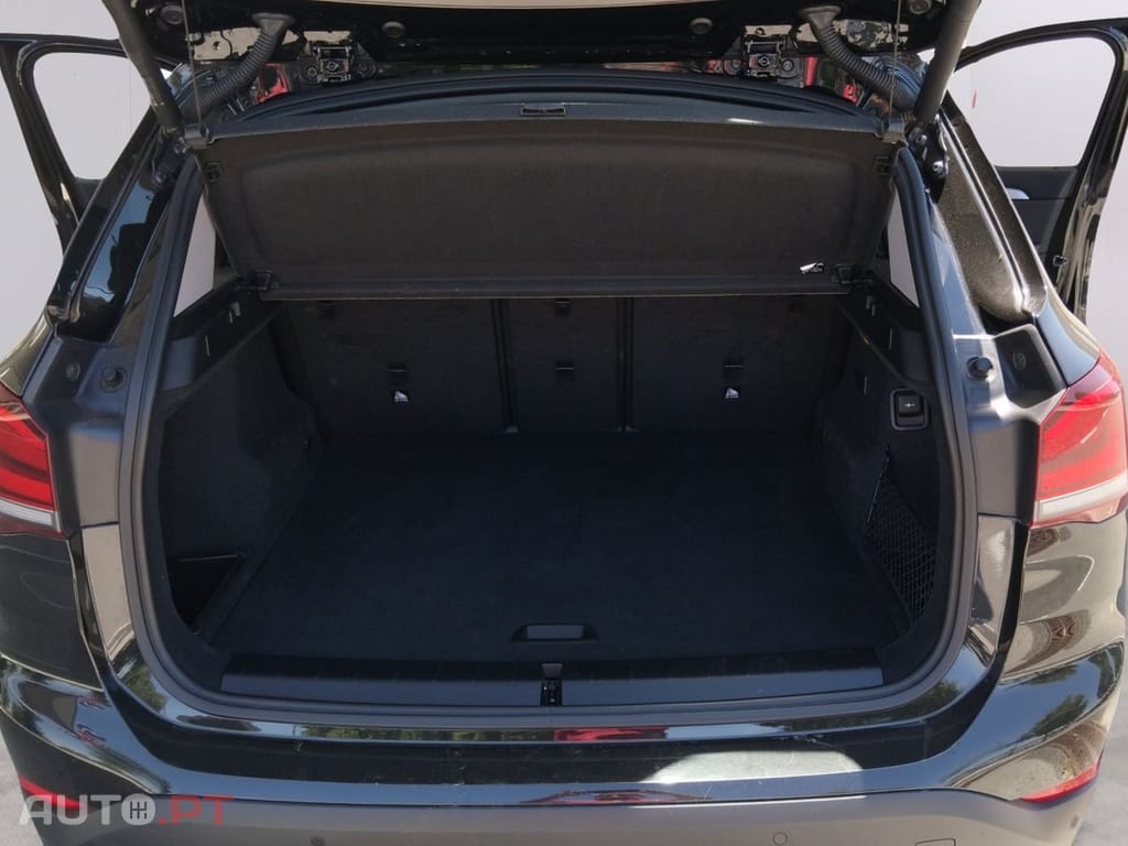 BMW X1 25 e xDrive Corporate Edition