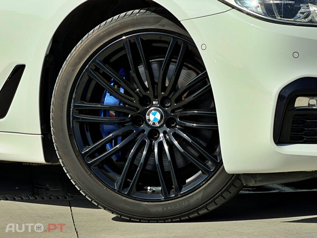 BMW 525 d Pack M Auto foto 5
