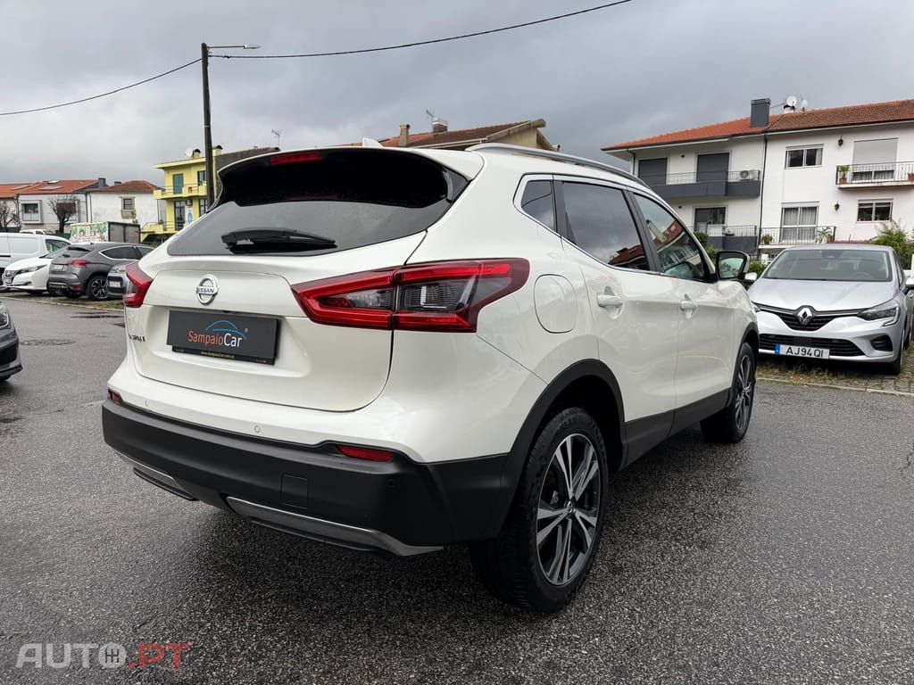 Nissan Qashqai 1.5 dCi N-Connecta J18+Led