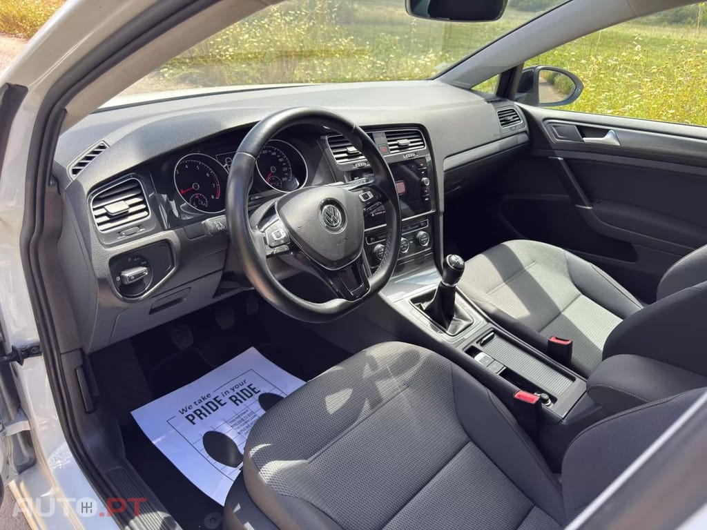 Volkswagen Golf 1.0 TSI R-Line